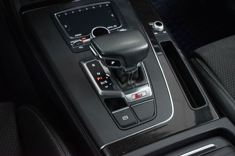 Audi SQ5 3.0 TDI *AIR*WEBASTO*TAŽNÉ*DPH - fotka 24 z 41