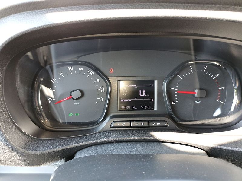 Citroën Jumpy Space Tourer*8 míst*po servise - fotka 19 z 24