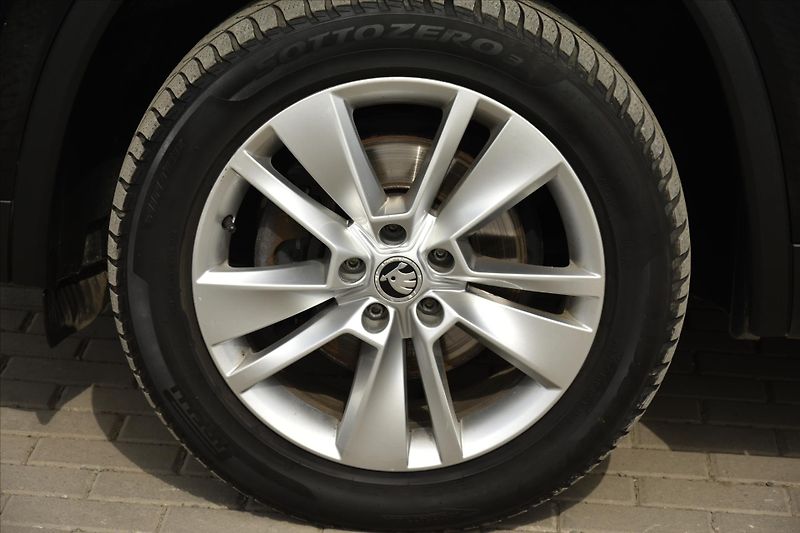 Škoda Kodiaq 2.0 TDI DSG 4x4 STYLE TAŽNÉ ČR - fotka 9 z 28