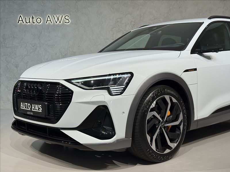 Audi e-tron S-Line Digital LED Záruka - fotka 5 z 49