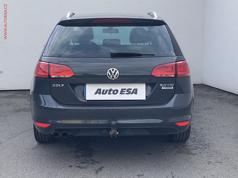 Volkswagen Golf (2015) 2.0TDi, ČR, AC, TZ, park - fotka 5 z 17