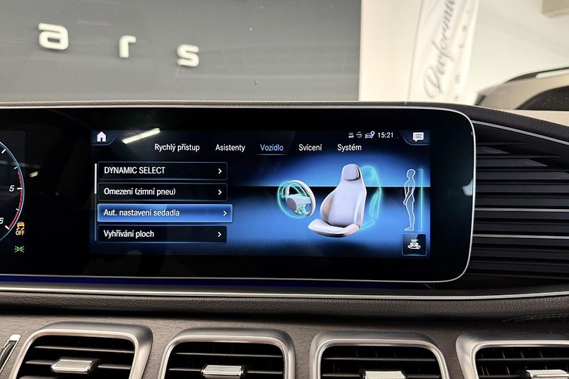 Mercedes-Benz GLS (2019) GLS 400d 4Matic AMG Line - fotka 99 z 111