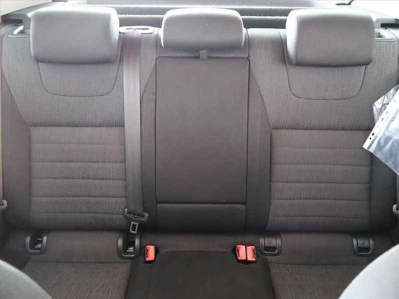 Škoda Octavia (2013) 2.0 TDI, Tempomat - fotka 10 z 19
