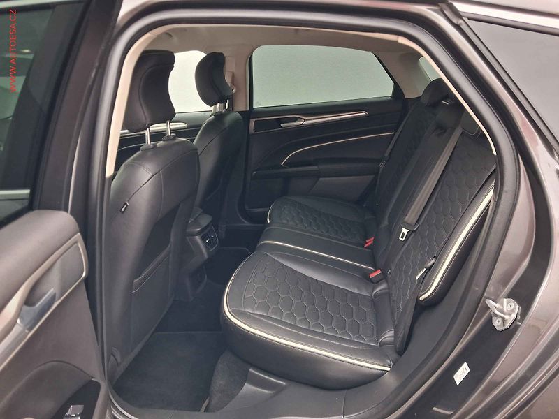 Ford Mondeo (2016) 2.0TDCi, ČR, AT - fotka 10 z 19
