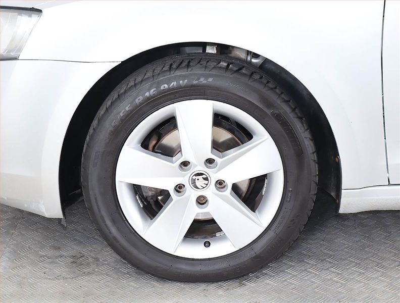 Škoda Octavia (2016) 1.6 TDI, Serv.kniha, Tempomat - fotka 14 z 17