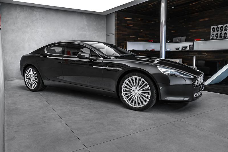 Aston Martin Rapide - fotka 4 z 25