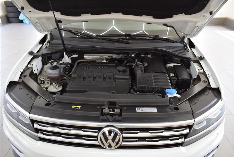 Volkswagen Tiguan 2,0 TDI, DSG,Head Up,Virtual, - fotka 49 z 55