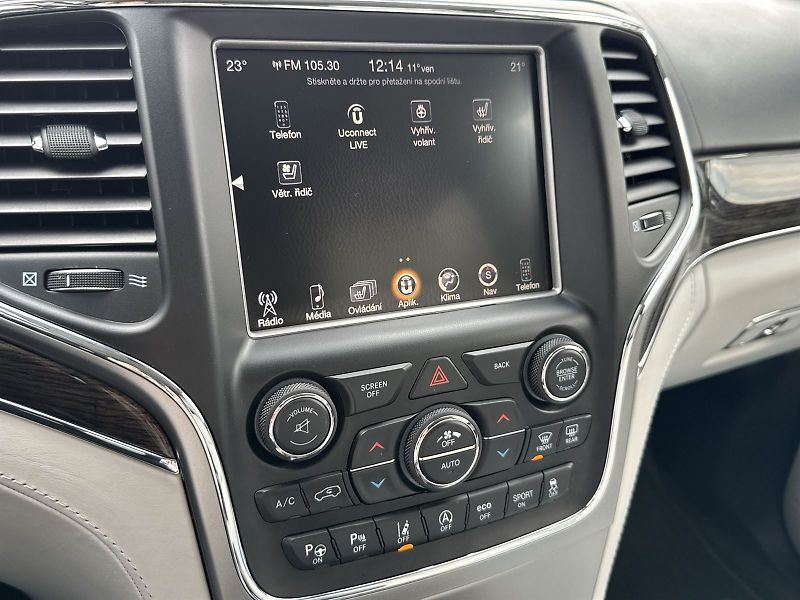 Jeep Grand Cherokee (2017) 3.0 CRD AWD Aut. Summit - fotka 18 z 35