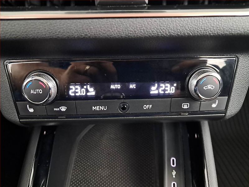 Škoda Kamiq (2021) Style Plus 1.0 TSI - fotka 15 z 19