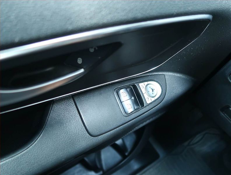 Mercedes-Benz Vito (2021) 114 CDI, Bus, 9Míst, ČR, 1Maj - fotka 18 z 18