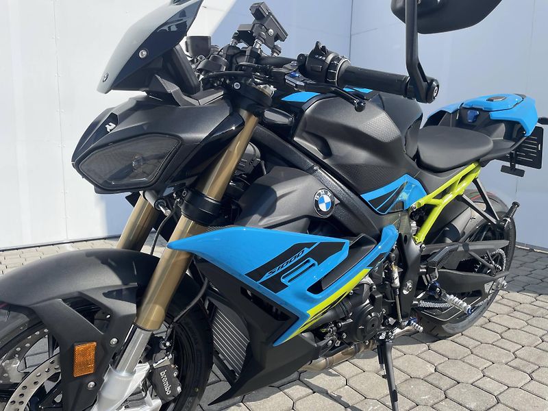 BMW (2026) S 1000 R - fotka 8 z 13