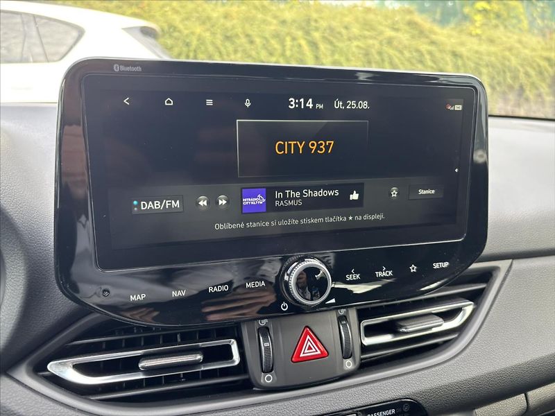 Hyundai i30 1,5 TGDi N-Line TOP STAV TAŽNÉ - fotka 24 z 47