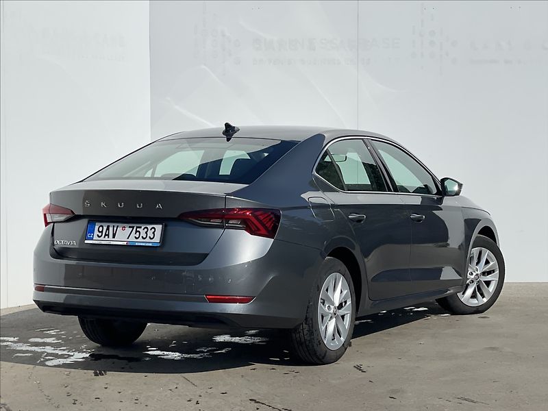 Škoda Octavia 2,0 TDI DSG Style Plus LED+ACC - fotka 3 z 24