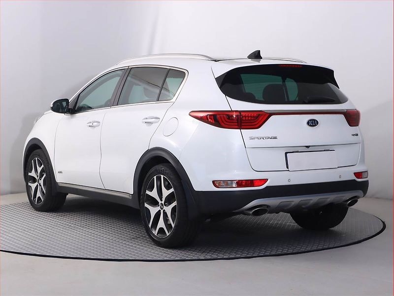 Kia Sportage (2016) 2.0 CRDi, 4X4, Automat, Kůže - fotka 4 z 25