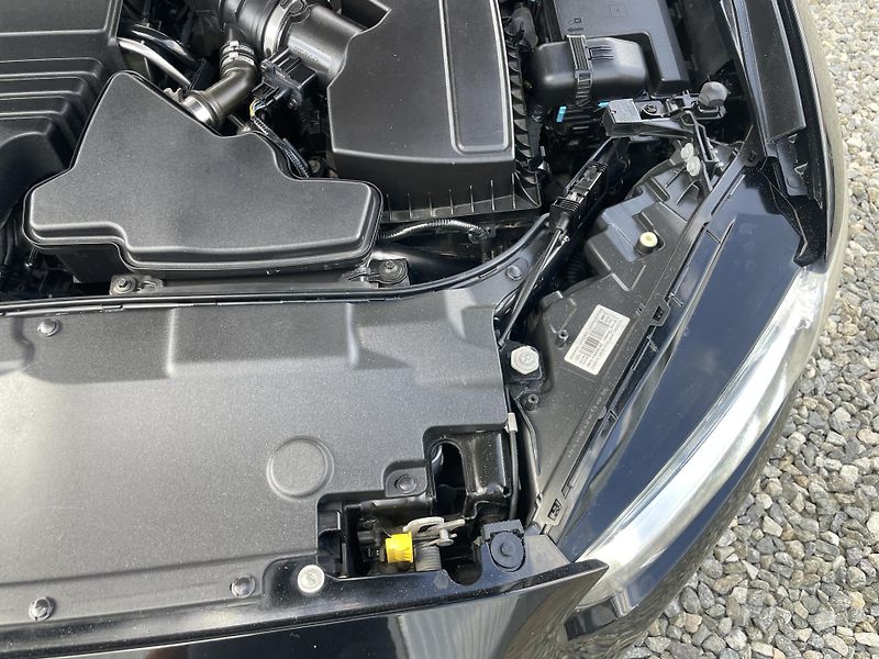 Ford Mondeo 2.0TDCi 150PS MANUAL COMBI STK - fotka 87 z 154