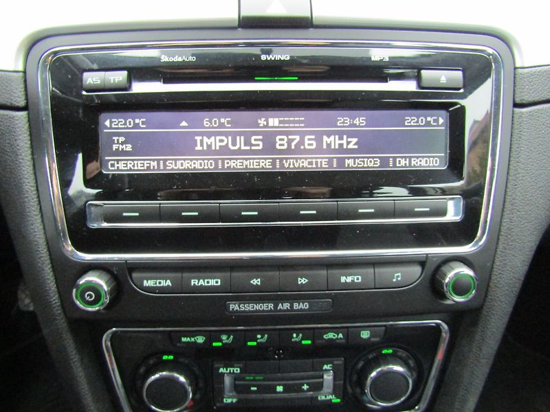 Škoda Superb (2011) 1.6 TDI 77kW - fotka 36 z 45