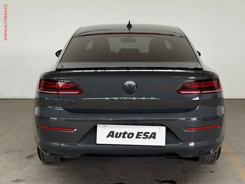 Volkswagen Arteon (2019) 2.0 TDI, ČR, DSG, LED, navi - fotka 5 z 16