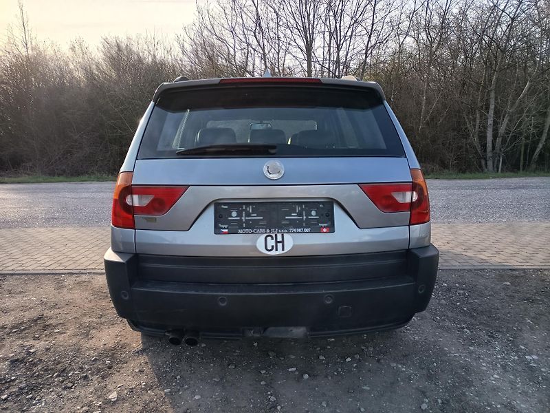 BMW X3 (2004) 3.0i automat - fotka 18 z 38