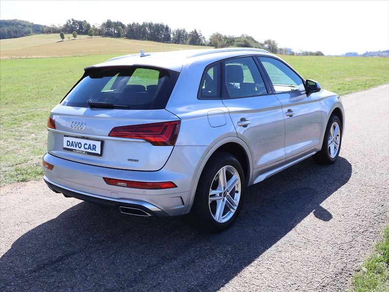 Audi Q5 3,0 50TDI 210kW S-line quattro - fotka 7 z 33