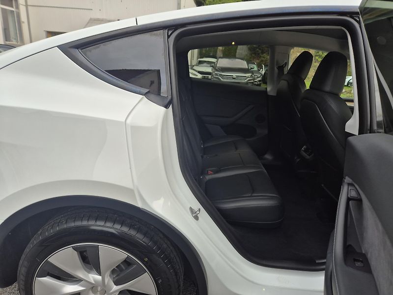 Tesla Model Y ZAMLUVENO ! TZ 92,4% - fotka 15 z 50