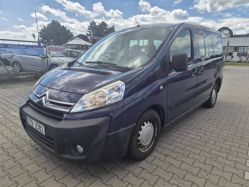 Citroën Jumpy (2012) 1,6 HDi 6 míst - fotka 2 z 8