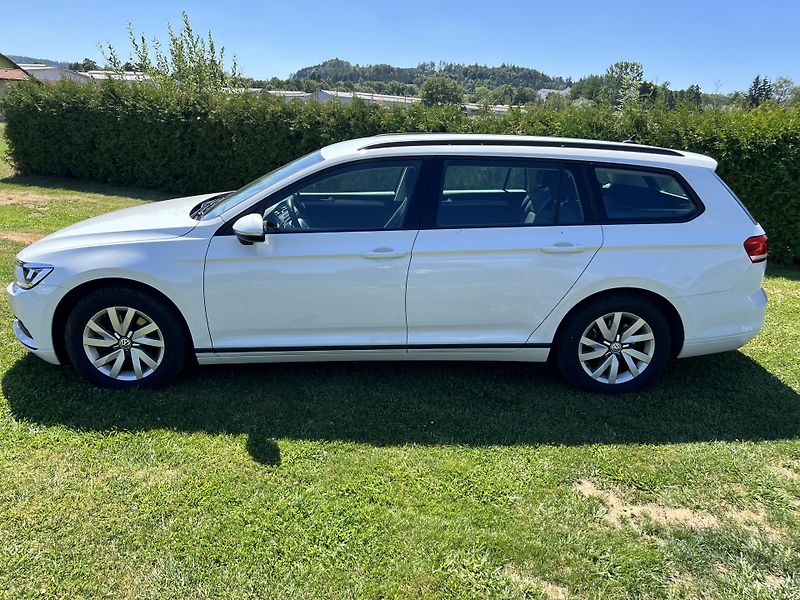 Volkswagen Passat 1.4TSI 92KW,NAVI,LED,ALU - fotka 4 z 44