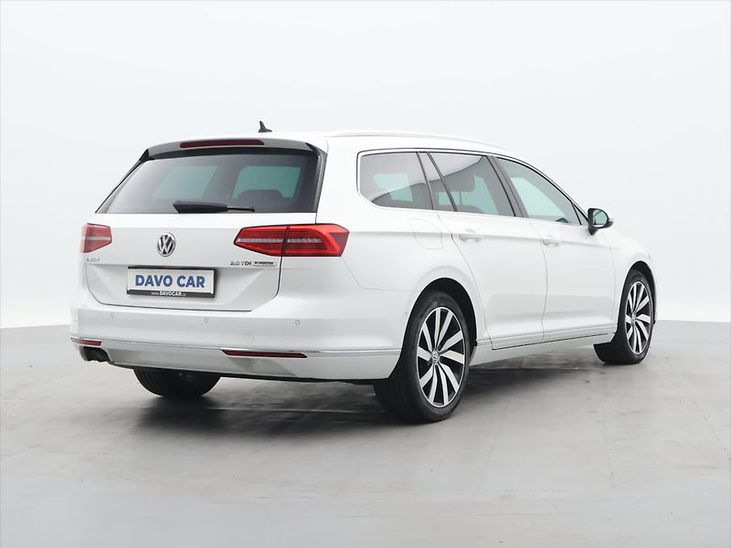 Volkswagen Passat 2,0 TDI 140k DSG Highline CZ - fotka 7 z 27