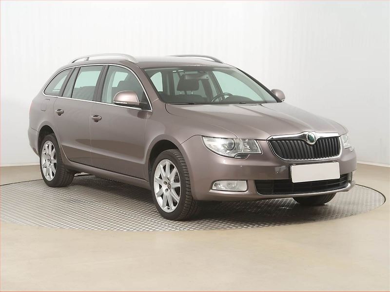 Škoda Superb (2010) 2.0 TDI, Xenony, Tempomat - fotografie inzerátu