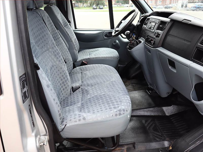 Ford Transit (2008) Trend 2.2 TDCi, Bus, 9Míst - fotka 7 z 12