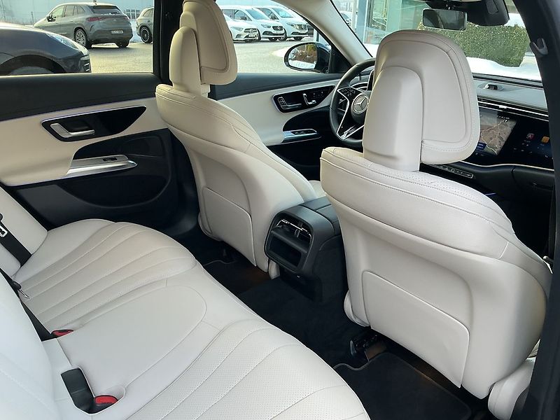 Mercedes-Benz Třídy E 220 d ALLTERRAIN 4MATIC - fotka 21 z 29