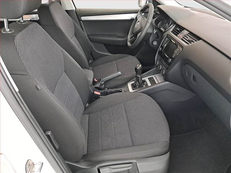 Škoda Octavia (2016) Ambition 1.6 TDI, Navi - fotka 9 z 18