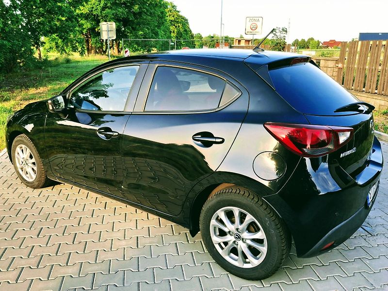 Mazda 2 1.5 benzin  - fotka 11 z 41