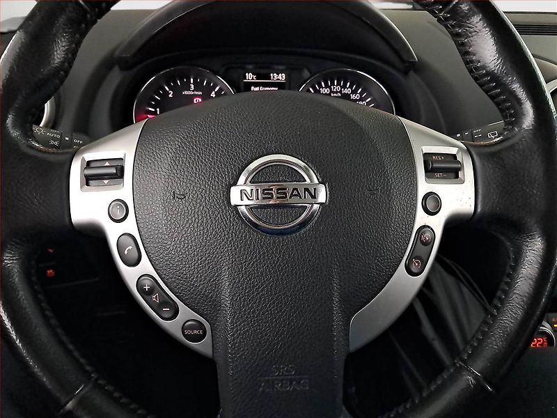 Nissan Qashqai (2012) 2.0 dCi, 4X4, Tempomat - fotka 16 z 18