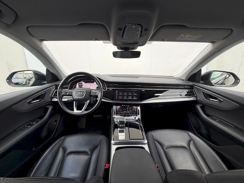 Audi Q8 (2021) 45 TDI 170kW Quattro - fotka 10 z 35
