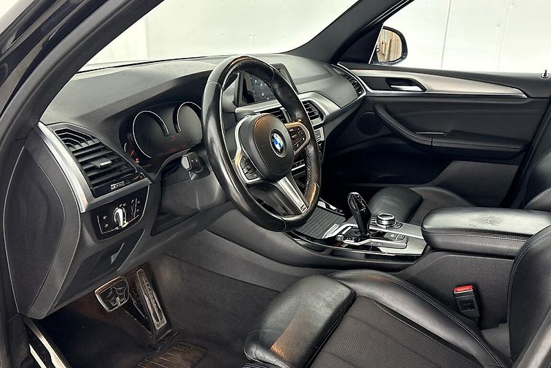 BMW X3 2.0i - fotka 7 z 26