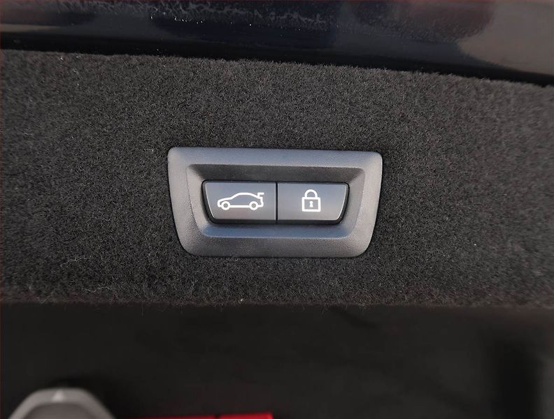 BMW Řada 7 (2019) M Paket 730 d xDrive, ČR - fotka 21 z 29