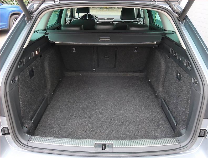 Škoda Superb (2017) 1.8 TSI, Automat, ČR,1.maj - fotka 14 z 28