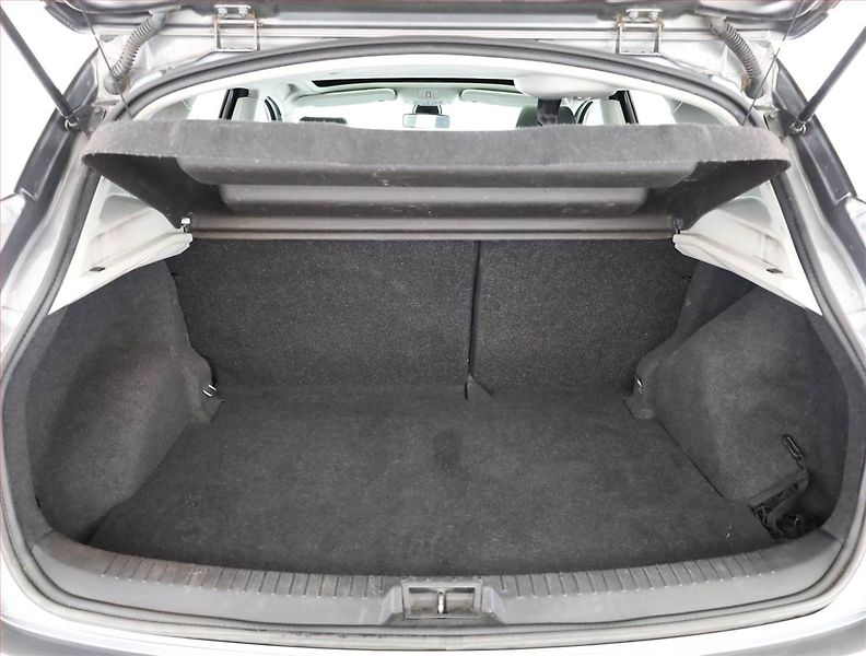 Nissan Qashqai (2013) 1.6, ČR,1.maj, Serv.kniha - fotka 14 z 15