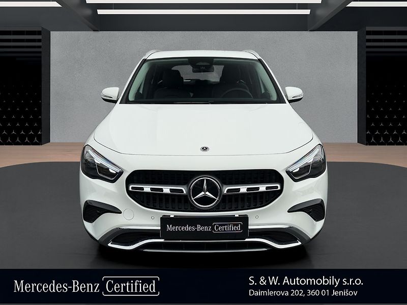 Mercedes-Benz GLA 180 d - fotka 2 z 30