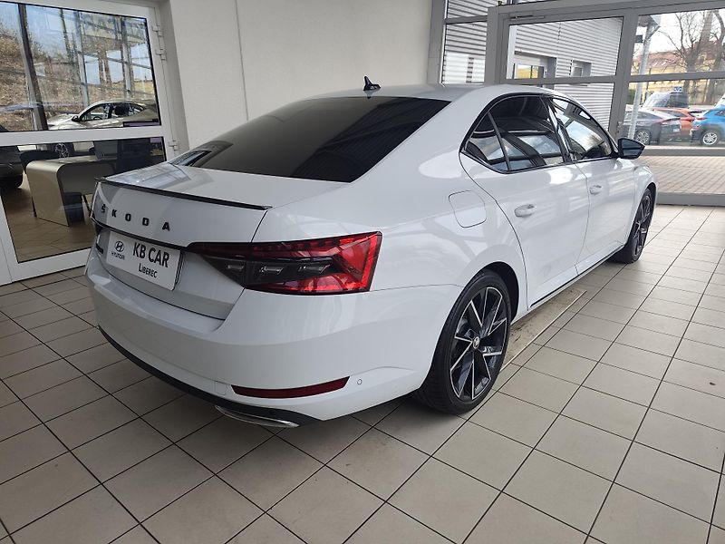 Škoda Superb (2023) 2.0TDi 110kW Sportline DSG - fotka 4 z 25