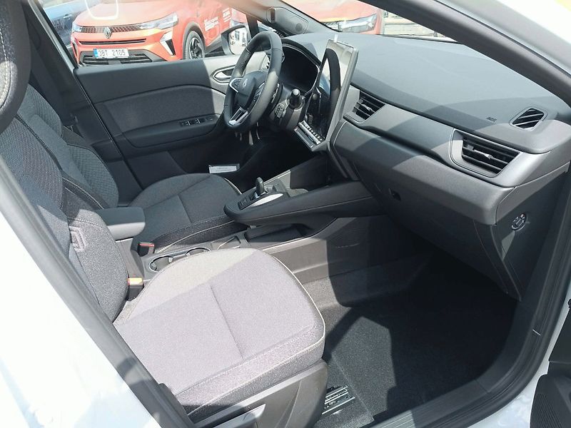Renault Symbioz (2026) techno mild hybrid 140 EDC - fotka 10 z 21