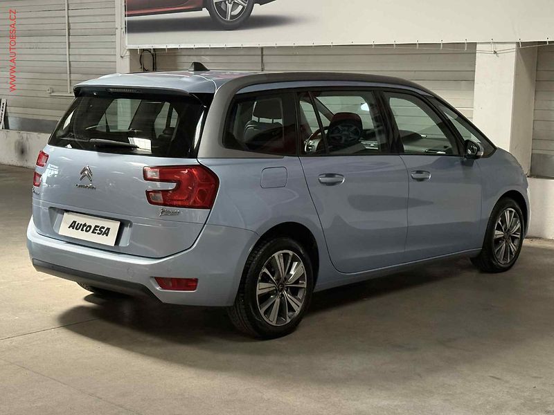 Citroën C4 Picasso (2016) 2.0 HDI 7míst, Navi, panorama - fotka 4 z 21