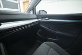 Volkswagen Golf 1,5 TSI KEYLESS KAMERA VÝHŘEV - náhled 31