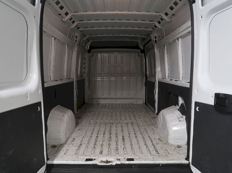 Peugeot Boxer (2022) L3H2 2.2BHDI 121kW - fotka 22 z 23