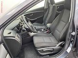 Hyundai i30 (2015) 1.6 CRDi, Trend, navi, kamera - náhled 9