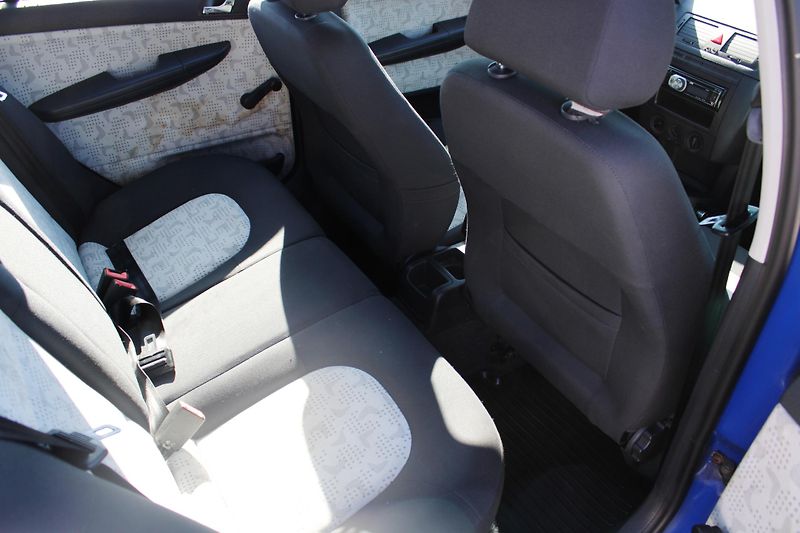 Škoda Fabia (2003) 1.9 SDI REZERVACE - fotka 11 z 16
