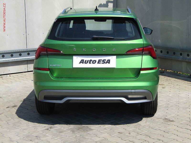 Škoda Kamiq (2020) 1.0 TSi, ČR, Style, STK3/28 - fotka 5 z 19