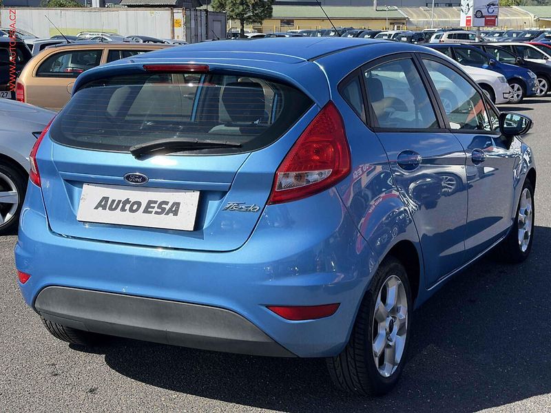 Ford Fiesta (2008) 1.2i, AC, STK8/28 - fotka 4 z 14