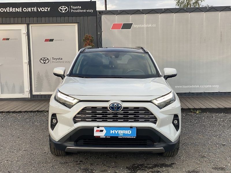 Toyota RAV4 2.5HEV, ČR, Executive Sky, 4x4 - fotka 3 z 35