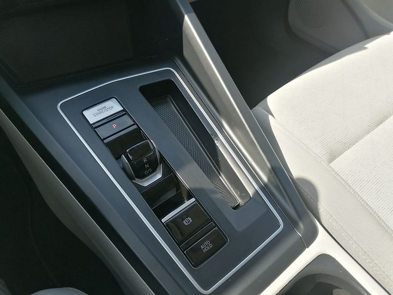 Volkswagen Golf (2022) 2.0 TDi DSG,IQ LED,ACC,PÁDLA - fotka 11 z 35